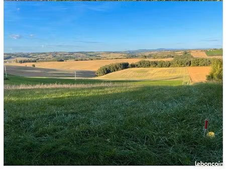 terrain constructible 1890m2 vue panoramique exceptionnelle à 45 mn de toulouse