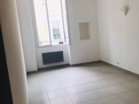 location studio à pertuis