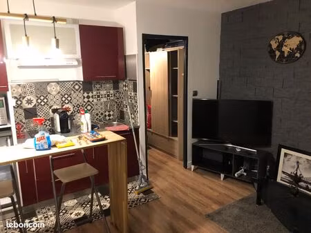 vend studio meublés 27m2 frontiere fossard