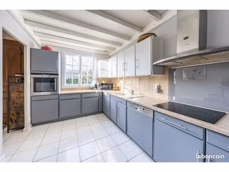 maison 7 pièces 140 m²