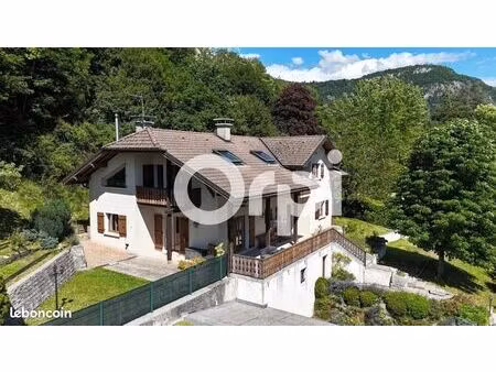 maison de ville 6 pièces 180 m²