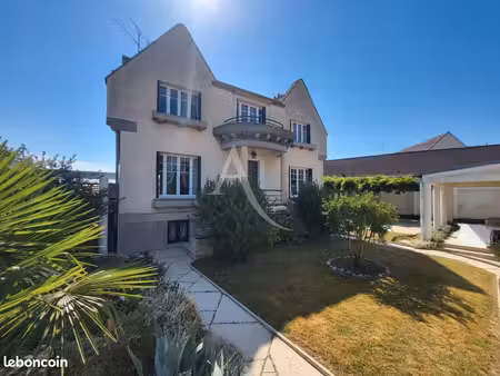 maison 7 pièces 131 m²