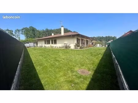 villa 6 pièces 145 m²