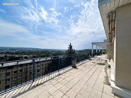 appartement 5 pièces 126 m²