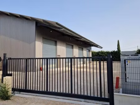 location hangar box de stockage à vedène
