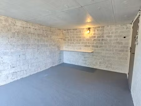 loue garage fermé 17 m² – avignon (lavarin / saint-ruf) proche tgv