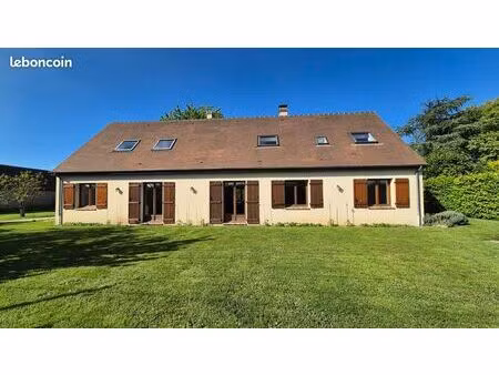 pavillon 9 pièces 196 m²