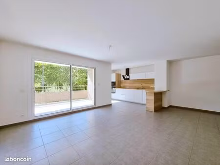appartement 3 pièces 69 m²