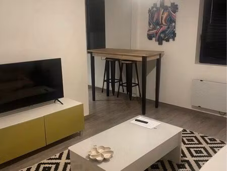 magnifique f2 duplex contemporain meublé – 50 m² – hyper centre de rouen (rive droite)
