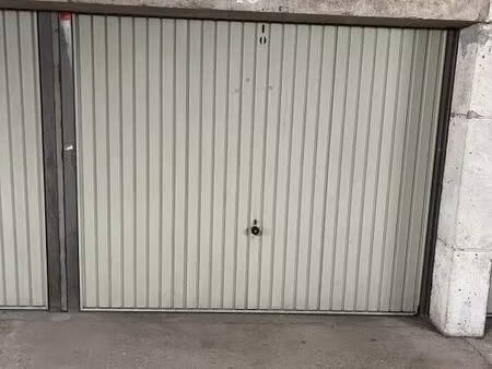 garage/box 13 m² yvetot