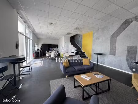 local 1388 m² sainte-luce-sur-loire
