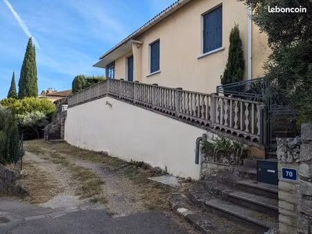 maison quartier calme très belle vue