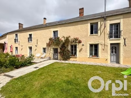 maison 5 pièces 200 m²