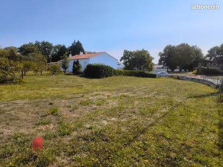 terrain constructible proche de challans