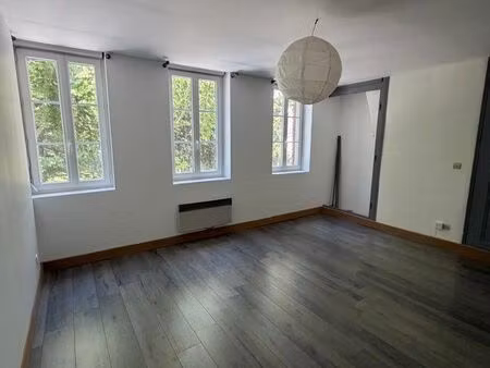 vente maison divisée en 3 appartements