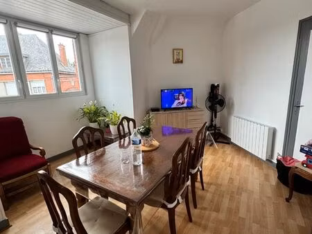 a louer appartement 2 pièces et garage