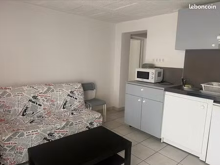 studio 1 pièce 25 m²