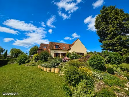 propriété 8 pièces 183 m²