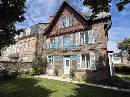 maison 9 pièces 170 m²