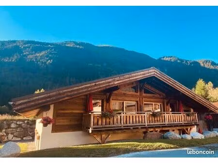 gîtes de charme avec vue mont-blanc murs + activité touristique