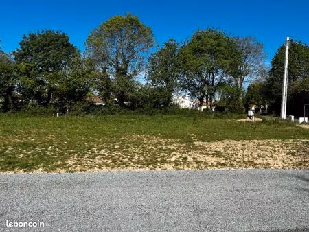 terrain 357 m² challans