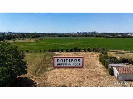 terrain 1600 m² poitiers