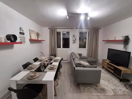 location appartement 2 pièces 67.39 m² à la rochelle (17000)  560 €