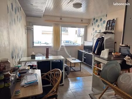 studio 1 pièce 20 m²