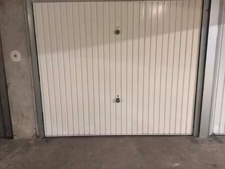 parking fermé résidence les gémeaux