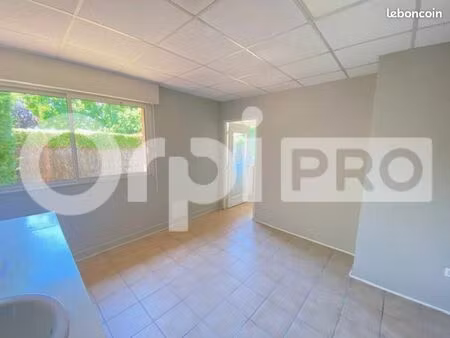 local d'activité 43 m²