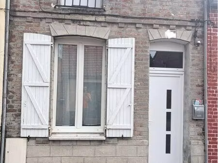 doullens maison 2 chambres + courette