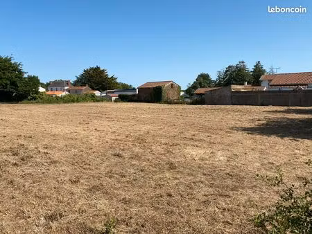 2 terrains à bâtir à vendre la chapelle hermier en vendée (85) 