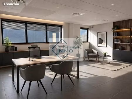 bureau 44 m²