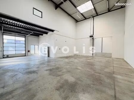 local bureaux 309 m²