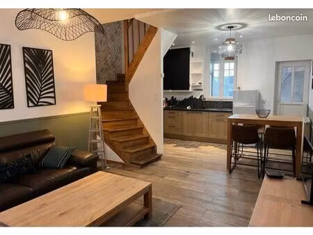 jolie maison de ville avec jardin
