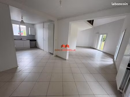 maison 6 pièces 122 m²