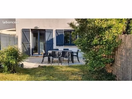 t2 lumineux de 50m² avec jardin - beynes centre