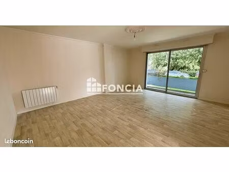 en plein secteur des facultes gibauderie  ideal pour colocation ou residence principale