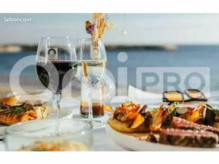 restaurant 200 m²