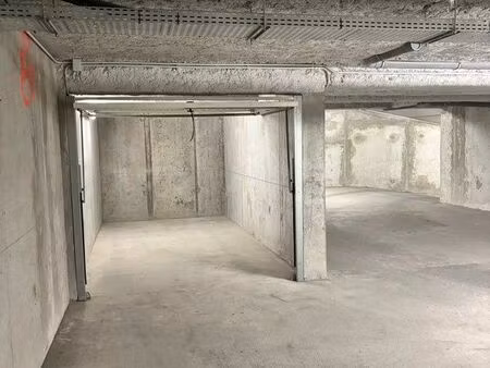 à louer garage sécurisé à saint gervais les bains