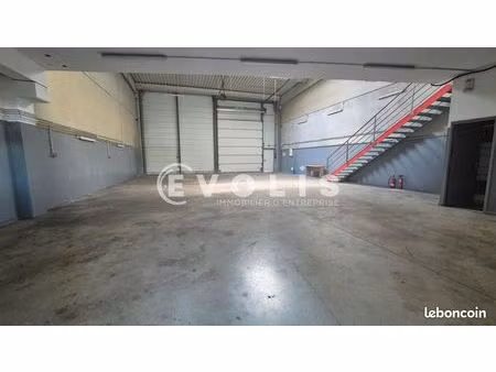 local d'activité 395 m²