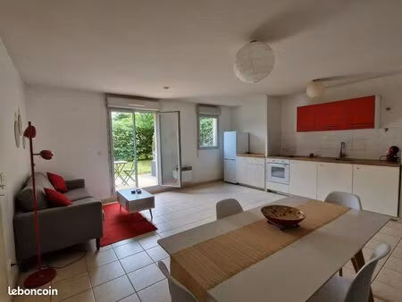 loue appartement meublé 2 pièces avec jardin