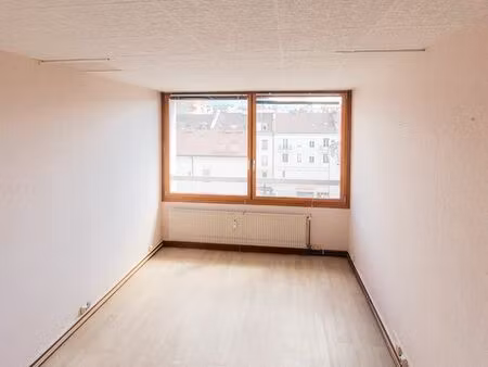 bureau / local professionnel – 28m2 – annemasse centre