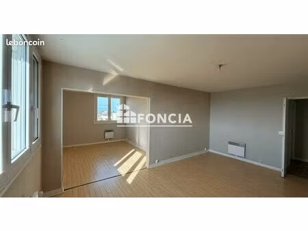 chatellerault - appartement - 3 chambres - parking