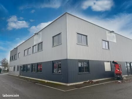 bureaux 975 m²