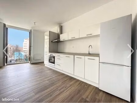 appartement t3 hyper centre