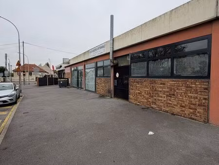 local commercial à louer