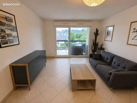 t3 meublé avec garage box et cave pour 15 août