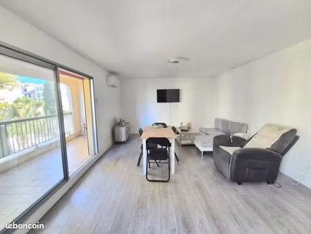 magnifique t3 lumineux 66m2 avec balcon  garage  parking et cave