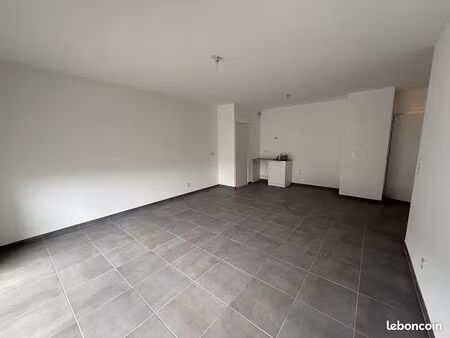 appartement 3 pièces 65 m²